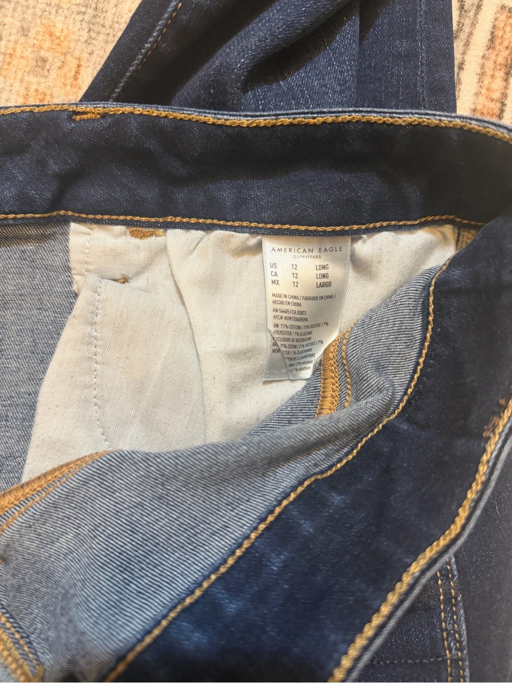 American Eagle Outfitters Women’s Dark Blue High-Rise Jeans - Picture 7 of 8